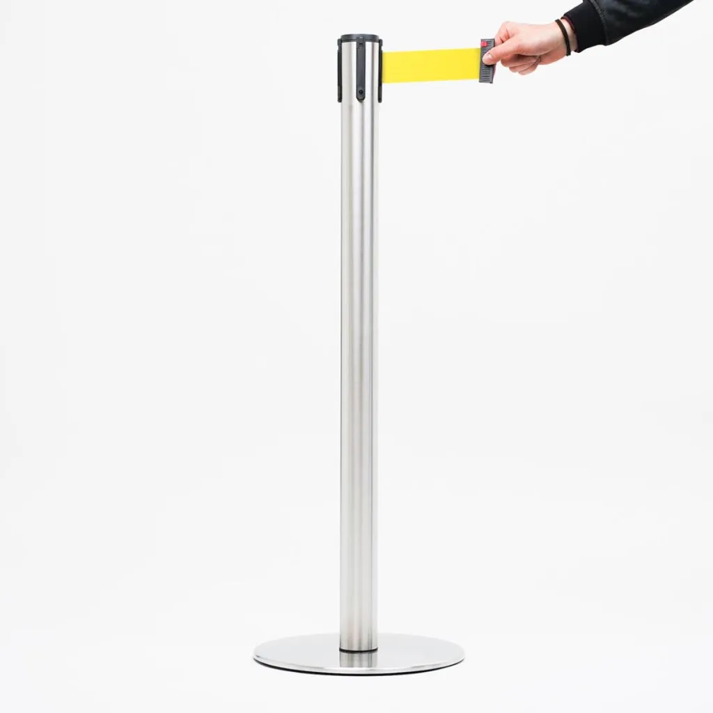 Poteau de guidage acier brossé avec sangle jaune rétractable professionnel TELNALINE