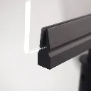 Détail du plexiglas inséré dans le rail noir du porte affiche A5 horizontal TELNALINE