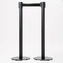 Poteaux de guidage noir mat avec sangle noire en vue d'ensemble – TELNALINE